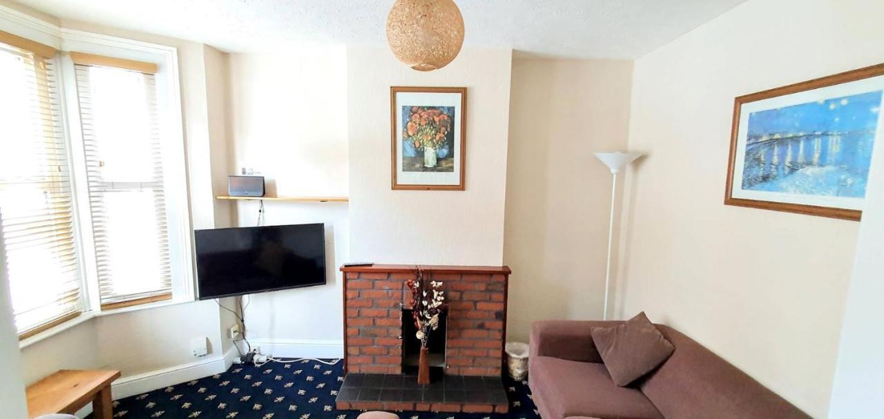 Comfortable Victorian 3 Bedroom Semi-Detached House With Fast Wi-Fi Sittingbourne Exterior foto