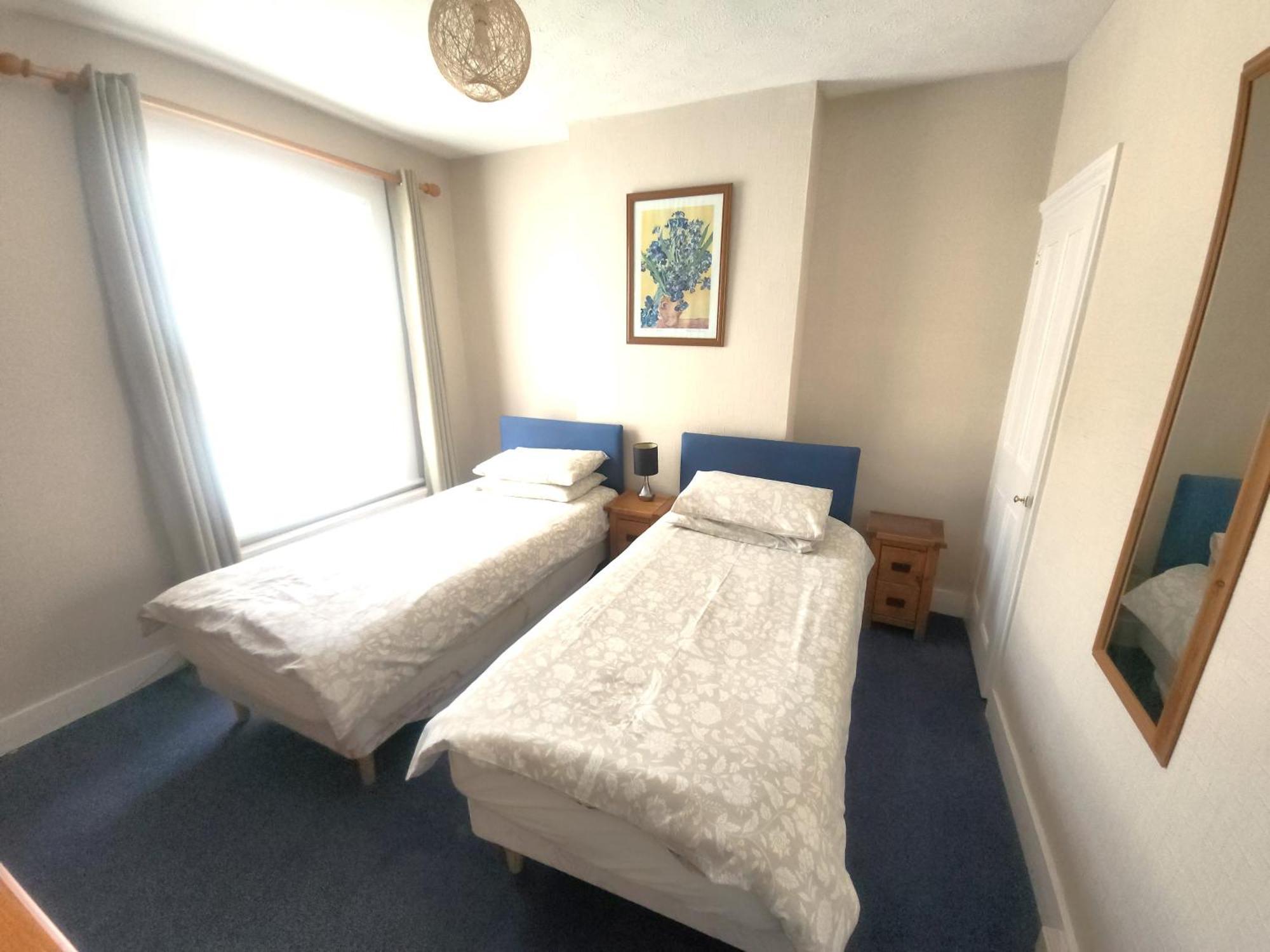 Comfortable Victorian 3 Bedroom Semi-Detached House With Fast Wi-Fi Sittingbourne Exterior foto