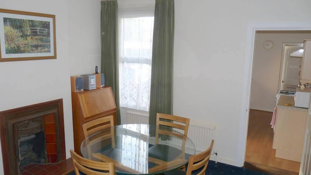 Comfortable Victorian 3 Bedroom Semi-Detached House With Fast Wi-Fi Sittingbourne Exterior foto